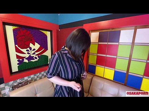 ❤️ Japanese cutie met groot tiete masturbeer met seksspeelgoed en kry 'n orgasme. Sy praat in 'n onderhoud oor haar fokken ervaring. Groot tiete en harige poes wat hard kreun. Osakaporn Porno op af.osagoassist.ru ❌️